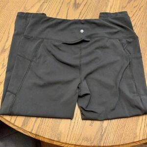 Women's athleisure leggings